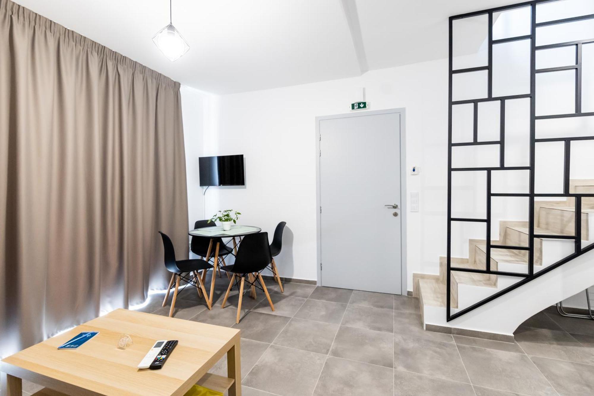 Pagani - Luxury Maisonette B3 Apartment *