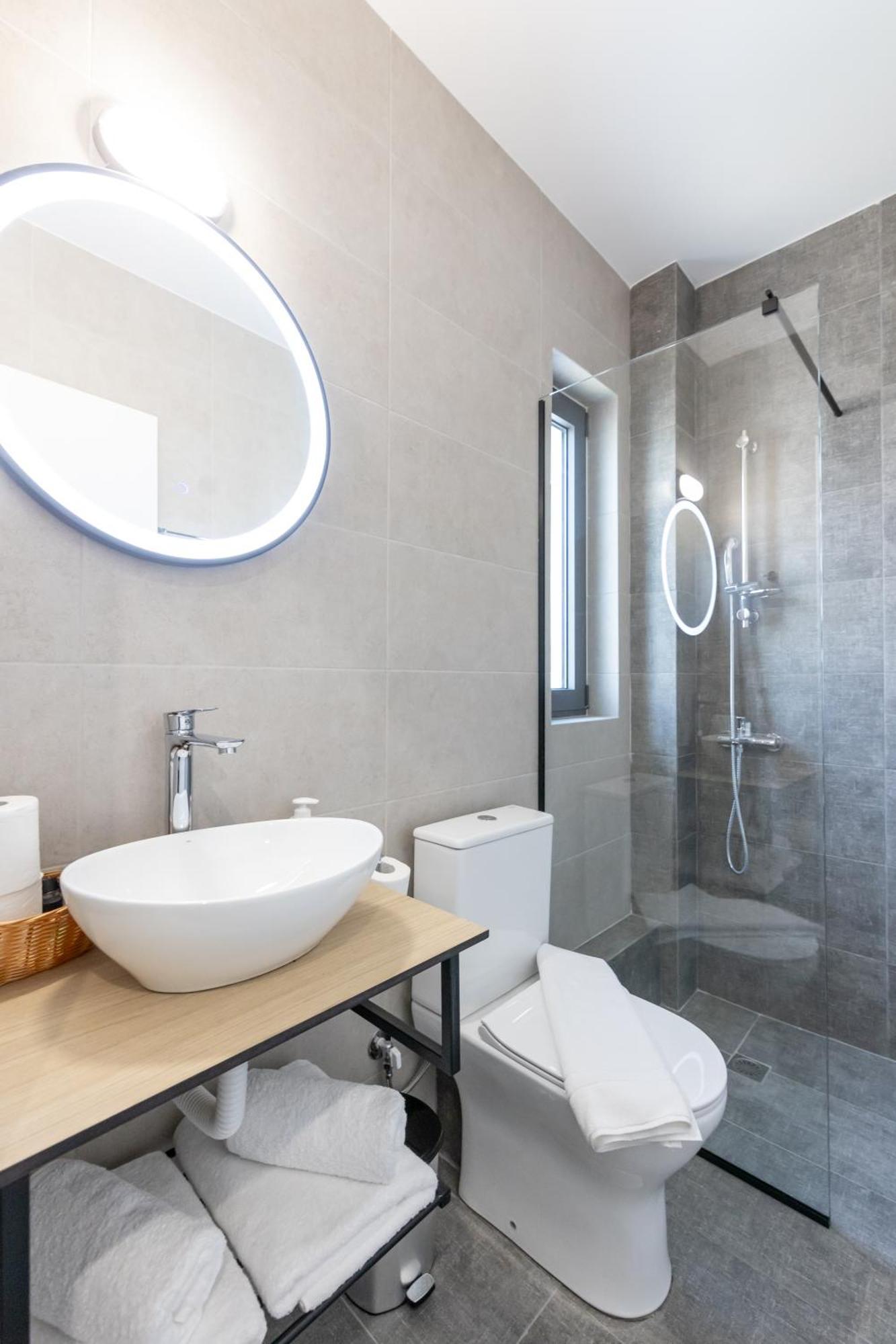 Pagani - Luxury Maisonette B3 *