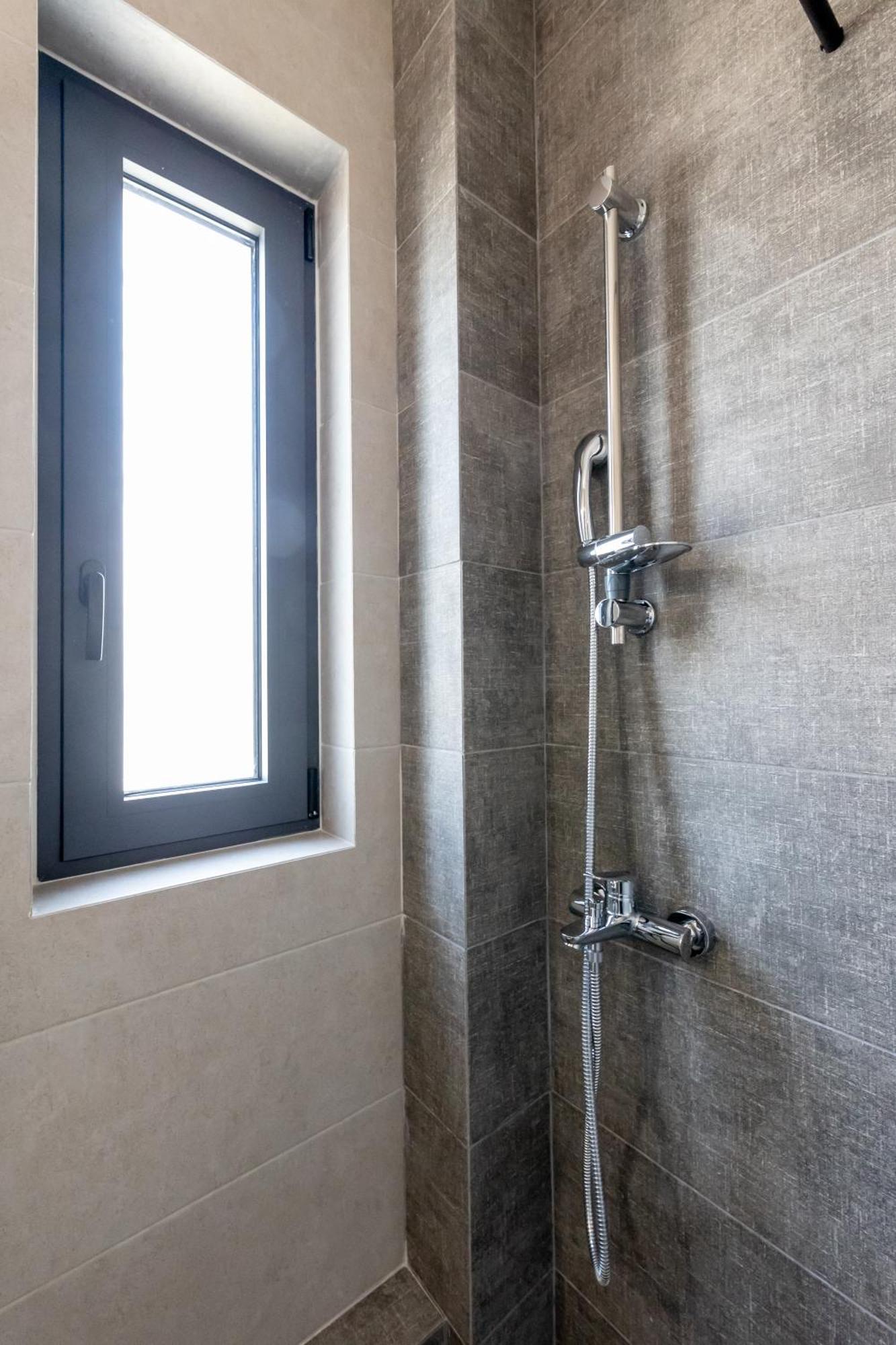 Pagani - Luxury Maisonette B3 Apartment *