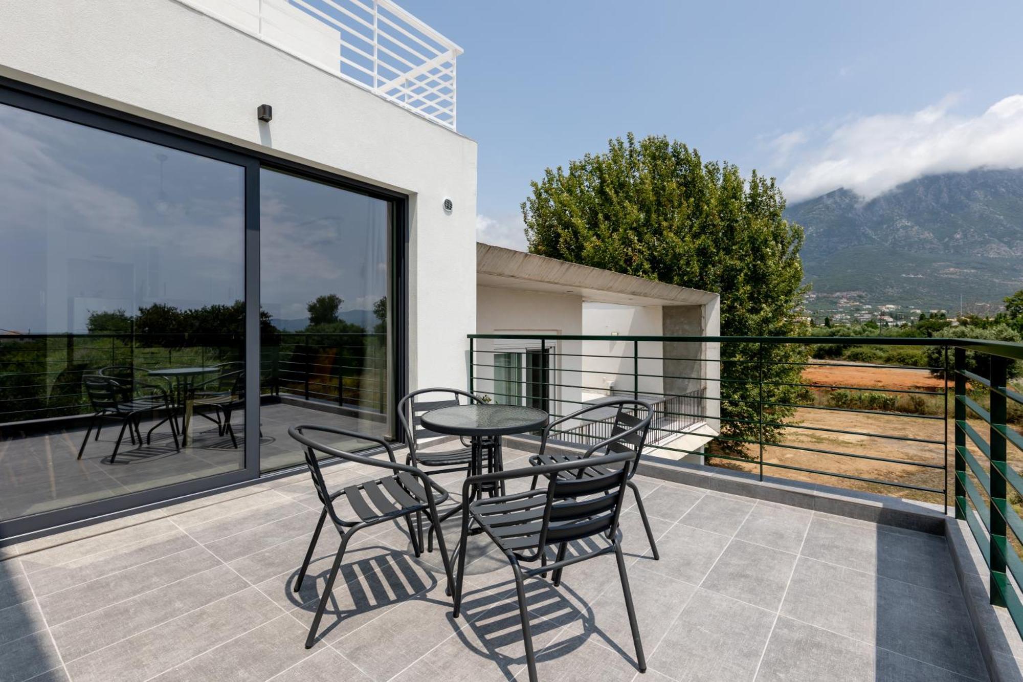 Pagani - Luxury Maisonette B3 Apartment