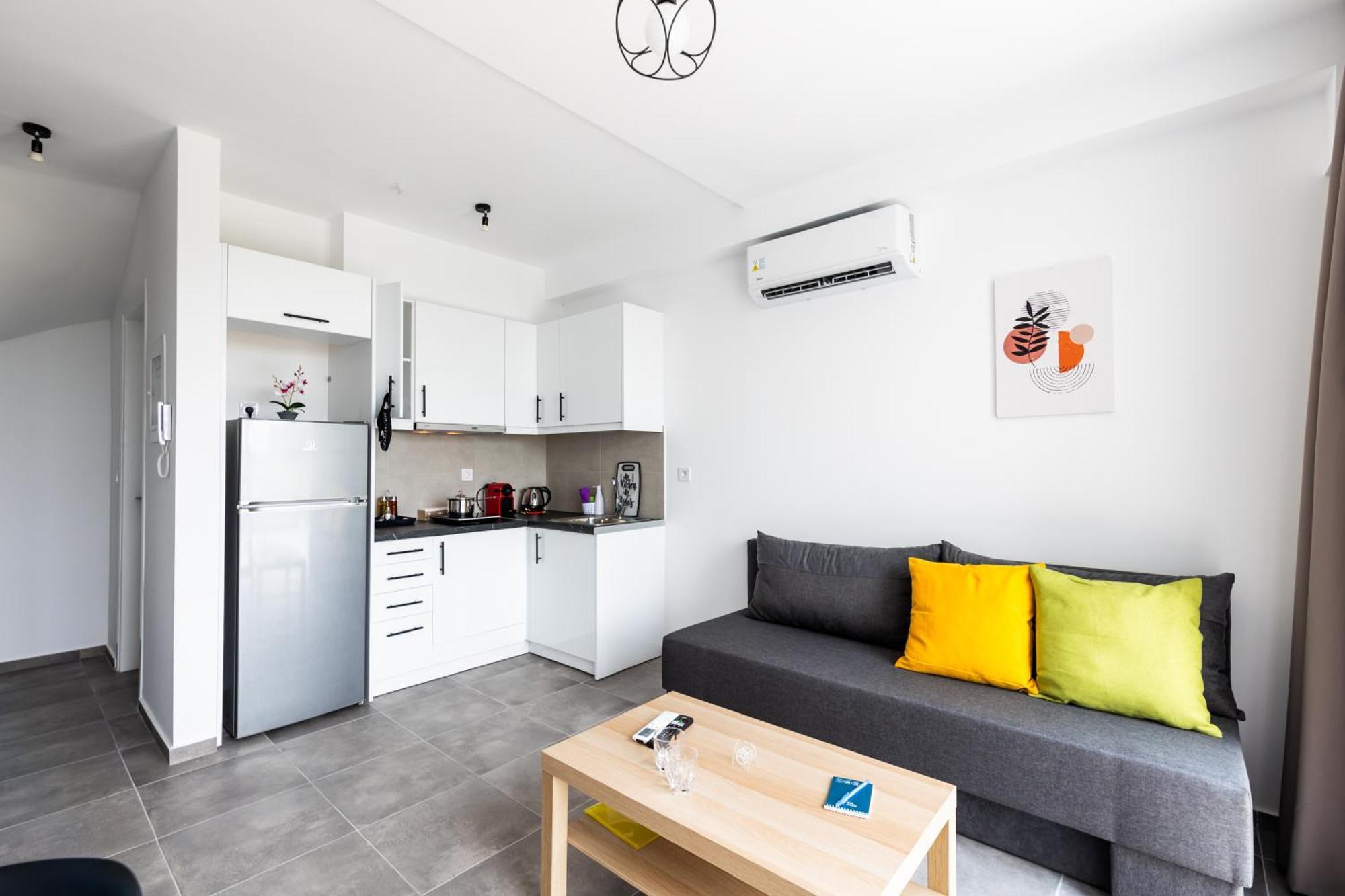 Pagani - Luxury Maisonette B3 Apartment
